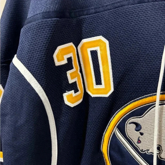 Ryan Miller Buffalo Sabres Vintage NHL Hockey Jersey - Picture 7 of 14